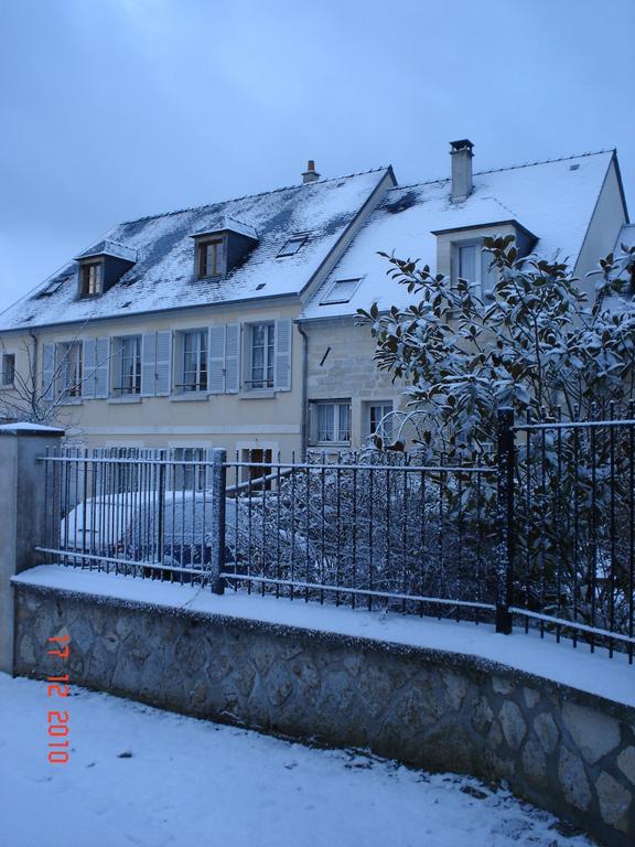 Chambres D'Hotes Sur La Courtine De Coucy ภายนอก รูปภาพ
